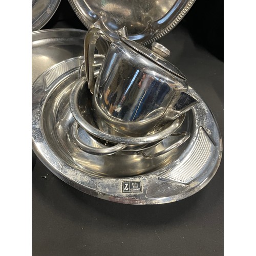 238 - Selection of Mixed Stainless Tablewear