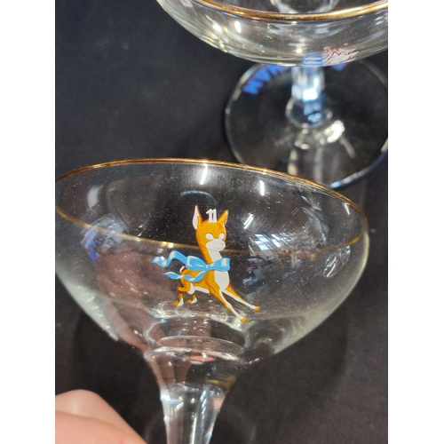 264 - 3 1950s and 2 1970s babycham glasses