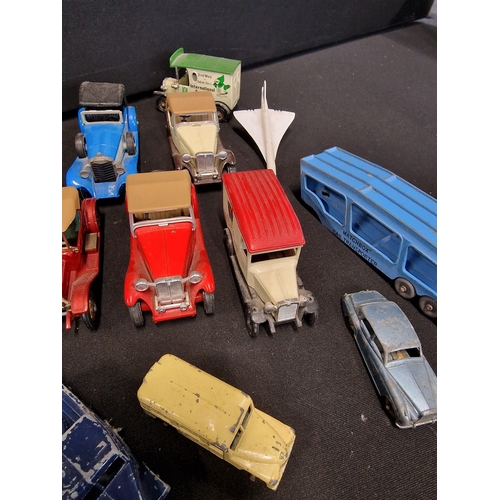 312 - A collection tion of vintage Diecast Lesney, Matchbox and Lledo