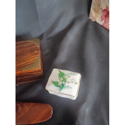 360 - Collection of trinket boxes, 2 wooden, 1 Indian Soapstone, 1 bone china and 1 metal. Together with a... 