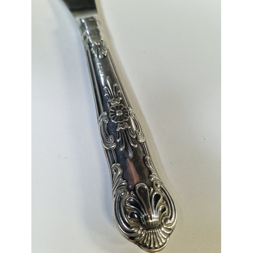 416 - Sterling silver handled butter / cheese knife.