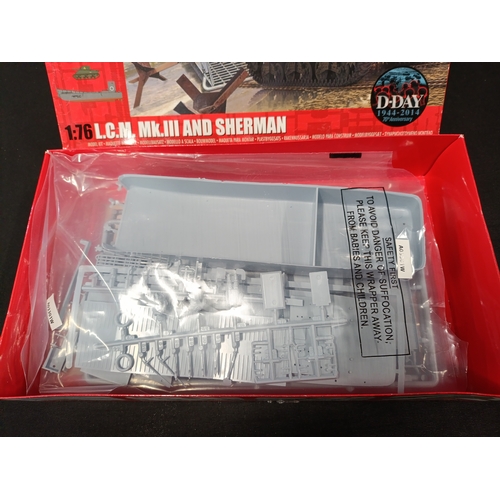 54 - Airfix L.C.M. Mk.III and Sherman scale 1:76 model number A03301