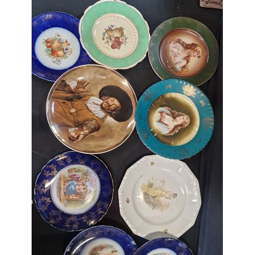 89 - A large selection of collectable plates.  Vintage and antique, includes Woolstone, Staffordshire and... 