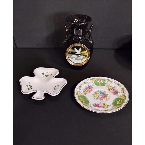 94 - Various plates,cups, saucers including wedgwood, phoenix ware,Meakin and a chokin vase