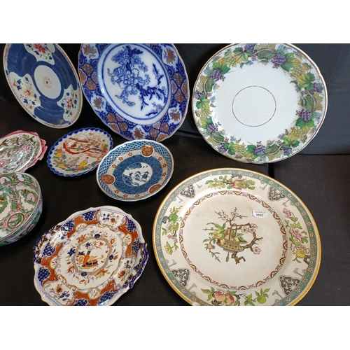 128 - Collection of pottery including antique Minton's plate and other antique Oriental pieces