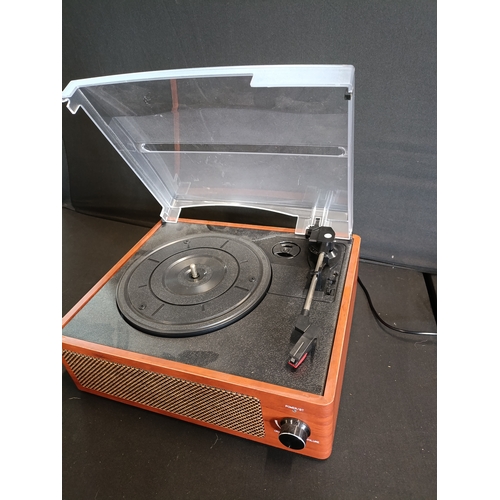 129 - Bluetooth turntable player