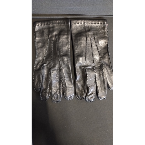 187 - 4 pairs of ladies and mens leather gloves, one pair of ladies has rabbit fur lining,