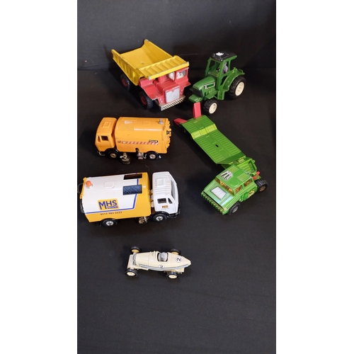 274 - Selection of vintage dinky, matchbox corgi vehicles