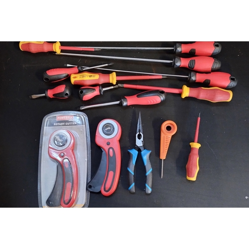 279 - Various screwdrivers, rotary cutters and other items