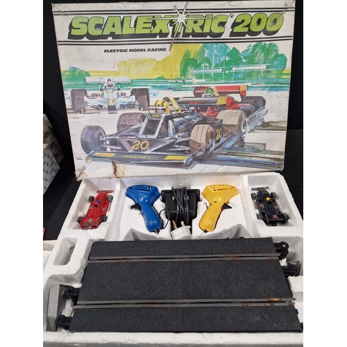 284 - SCALEXTRIC 200.  Electric model racing C532.