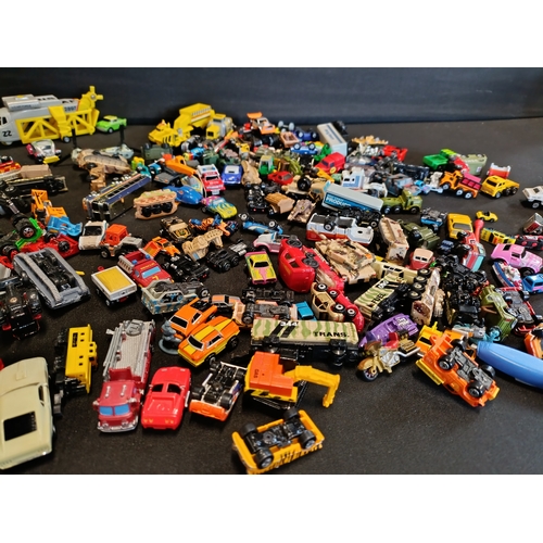 307 - Collection of vintage miniature toy vehicles including Matchbox, Tootsietoys, micro Machines and mor... 