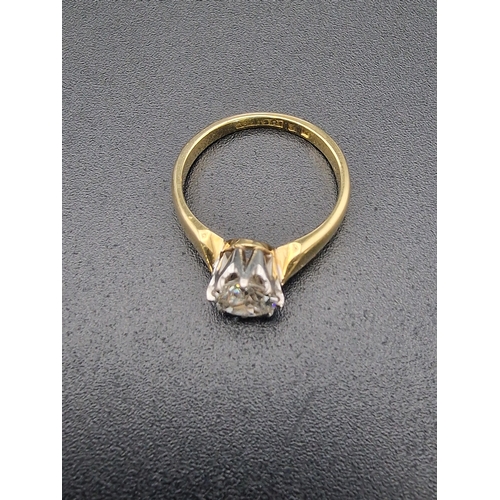 225 - A stunning 0.65ct Diamond solitare.  Set in platinum and 18ct gold 
Weight approximately 2.86g