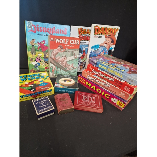 361 - A selection of vintage games, jigsaws, books and packs of cards