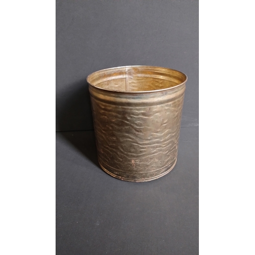 383 - Brass bucket measures 23 x 23