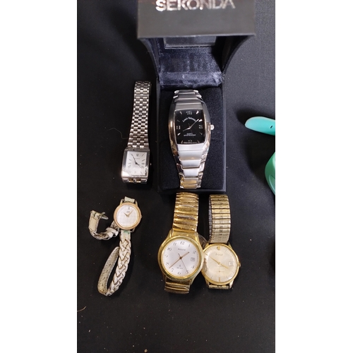 393 - Collection of ladies and mens watches including Sekonda, Casio and others