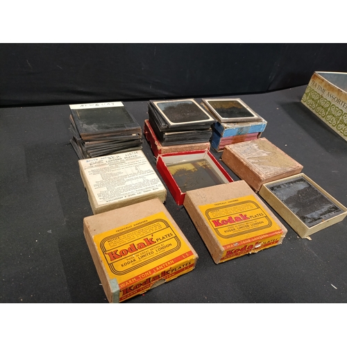 394 - Collection of Vintage Glass Slides