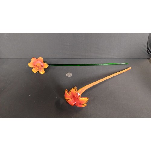 418 - Vintage Handblown Glass Orange daffodil Long Green Stem Budding Flower 18 inch stem, one Murano hand... 