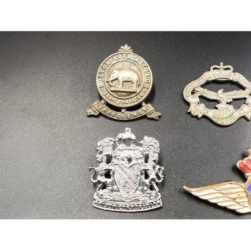 92 - Selection of military and police items including a Royal Scots badge, police badges and more