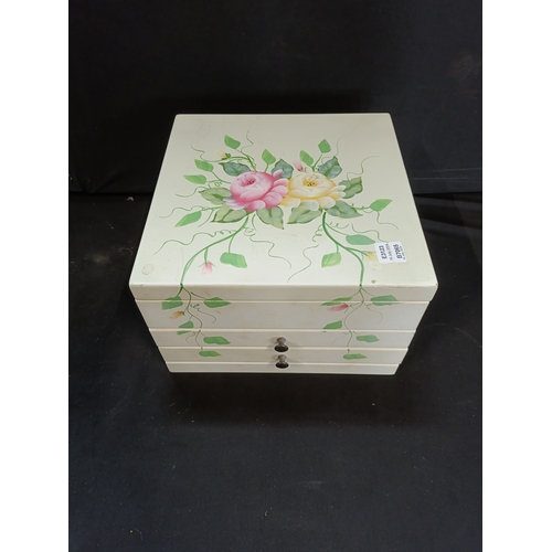 96 - Vintage jewellery box with an assortment of jewellery