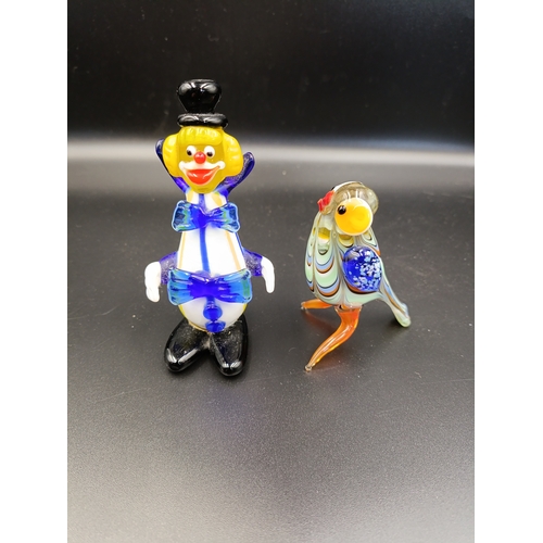 119 - Murano style hand blown glass clown and bird approximately 10.5cm and 7cm tall respectively.