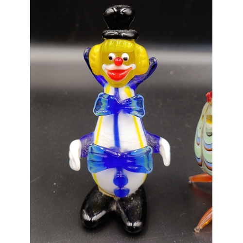 119 - Murano style hand blown glass clown and bird approximately 10.5cm and 7cm tall respectively.