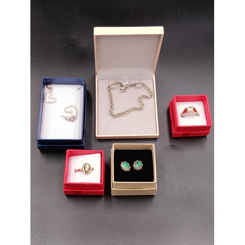 4 - Selection of mixed jewellery including vintage bracelet, earrings and rings