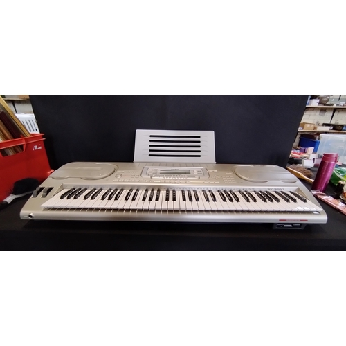 51 - Casio WK -3800 keyboard with usb, SD card slot and headphone jack comes with instructions