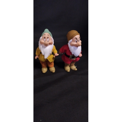 127 - 7 Dwarfs characters