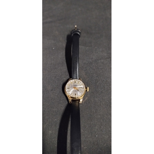 12 - Ladies vintage Sekonda watch with leather strap