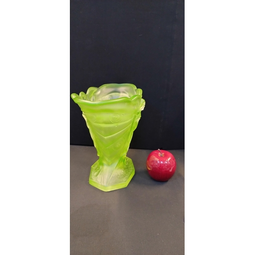 141 - Stunning Walther & Söhne 1930's Butterfly moulded Uranium glass deco vase. Measures approx 22 x 30 c... 