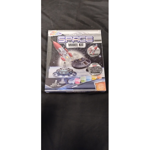 186 - Boxed Grafix Plaster Space Model Kit and a Lego Speed Champions McLaren Senna