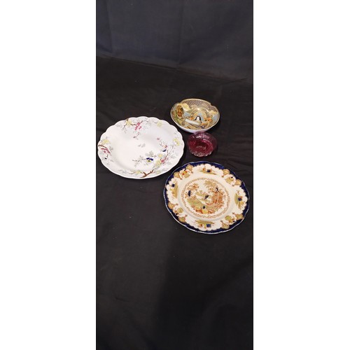 195 - Various vintage lot including Booths Chinese tree, Royal Doulton Hampshire plates, small trinket box... 