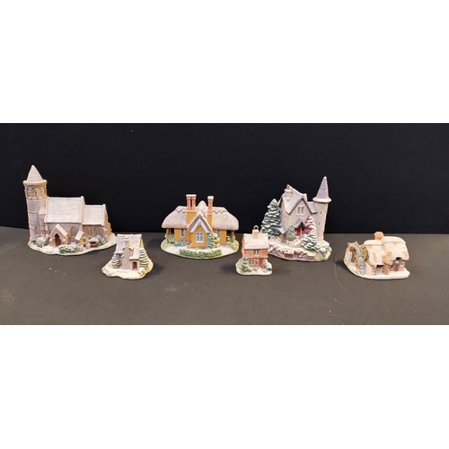 225 - 5 x Lilliput Lane houses, Kerry Lodge, chestnut cottage, Mistletoe Cottage, Highland Lodge, and wate... 