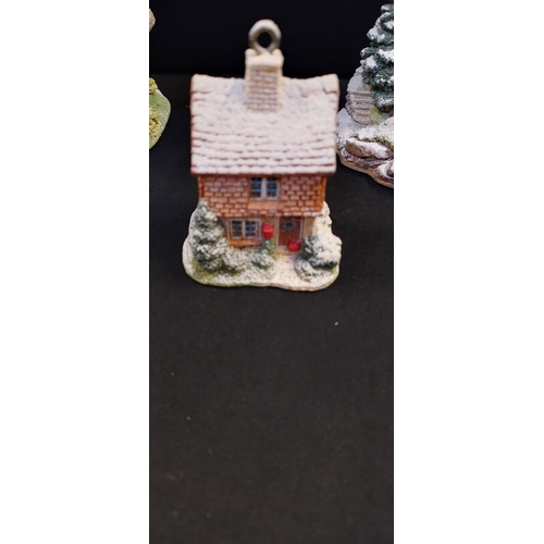 225 - 5 x Lilliput Lane houses, Kerry Lodge, chestnut cottage, Mistletoe Cottage, Highland Lodge, and wate... 