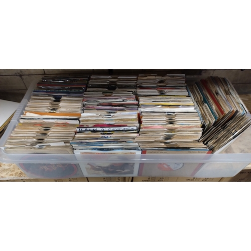 103 - Box of 500 single vinyl records including Bucks Fizz, ABBA, Status Quo, ELO and many more