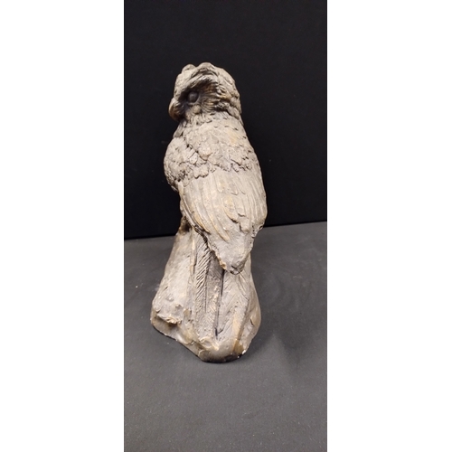 110 - Cast plaster of an owl. Measures approx H 28.5 x W 28 x D 14.5 cm