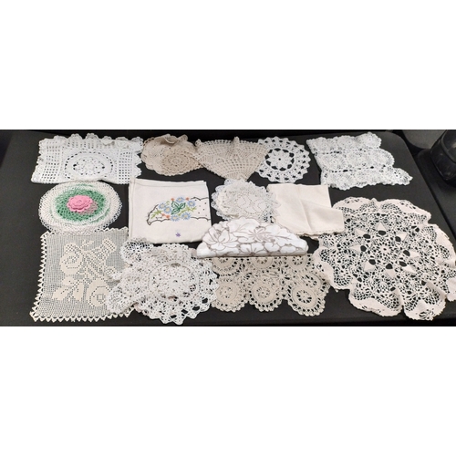 210 - Collection of vintage crochet doilies and other table ware