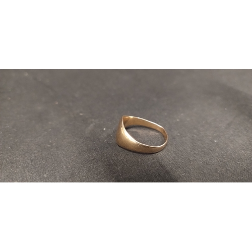 41 - 9ct gold signet ring size N weighs approx 3.97g