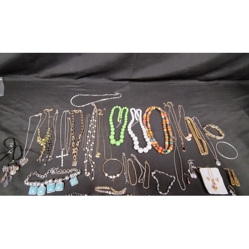 42 - Large quantity of various costume jewellery items