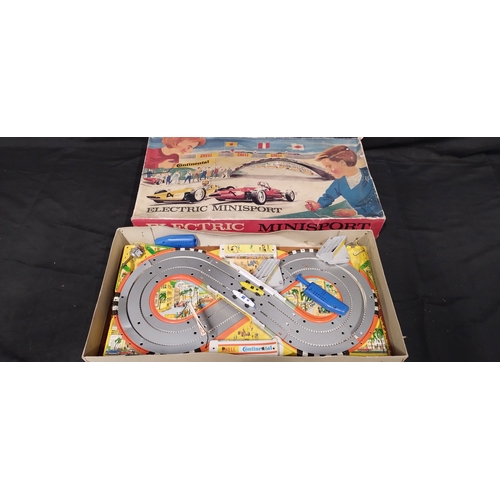 52 - Vintage Electric Mini sport game