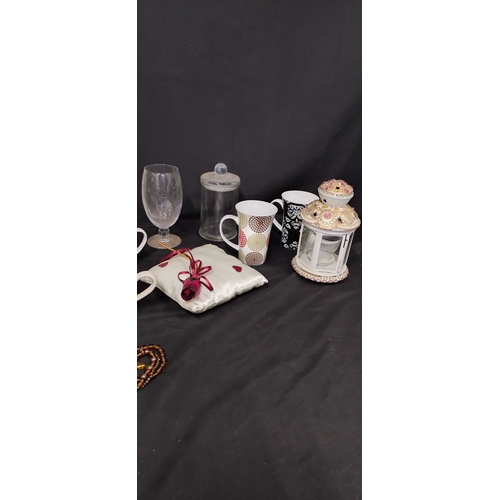 68 - Selection of homeware including lamps, picture frames and cups