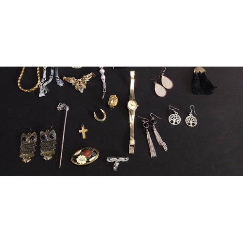 130 - Selection of costume jewellery including ladies citizen dress watch, necklaces, brooches and other i... 