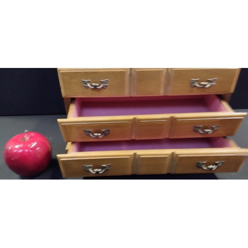 199 - Wooden lidded  jewellery box with mirror and 2 drawers