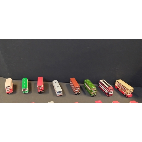 296 - Collection of 15 vintage diecast buses lledo, Corgi,