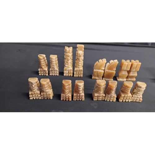 339 - 32 Mexican onyx chess pieces