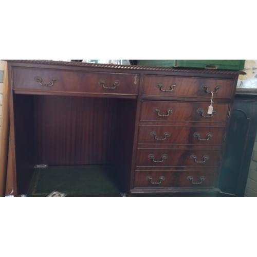 427 - Computer desk with red leather top 1 drawer and cupboard. Measures approx H 76.5 x W 121 x D 61 cm. ... 