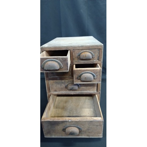 415 - Vintage wooden engineers 6 drawer unit. Measure approx 42 x 31.5 x 46.5 cm. Collection only