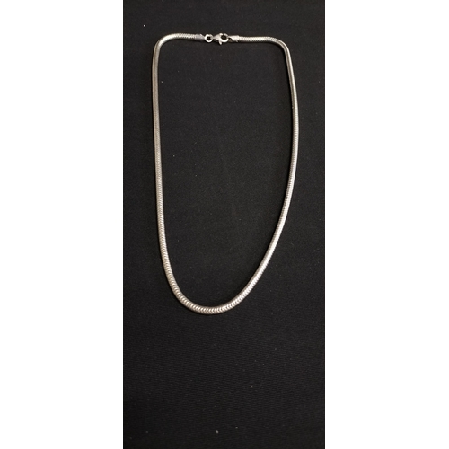 24 - Sterling silver chain. Measures approx 16 in