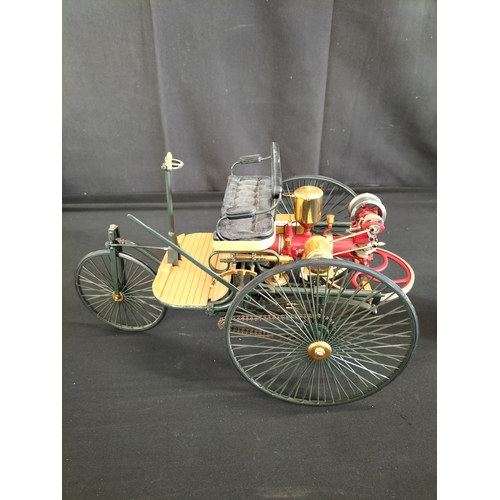 87 - Franklin mint 1: 8 scale model of a Benz Patent Motorwagen