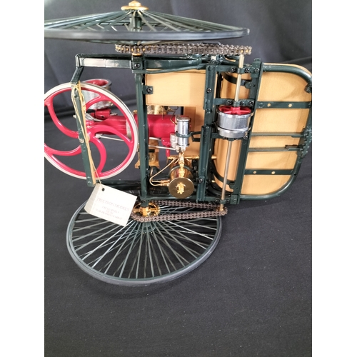 87 - Franklin mint 1: 8 scale model of a Benz Patent Motorwagen